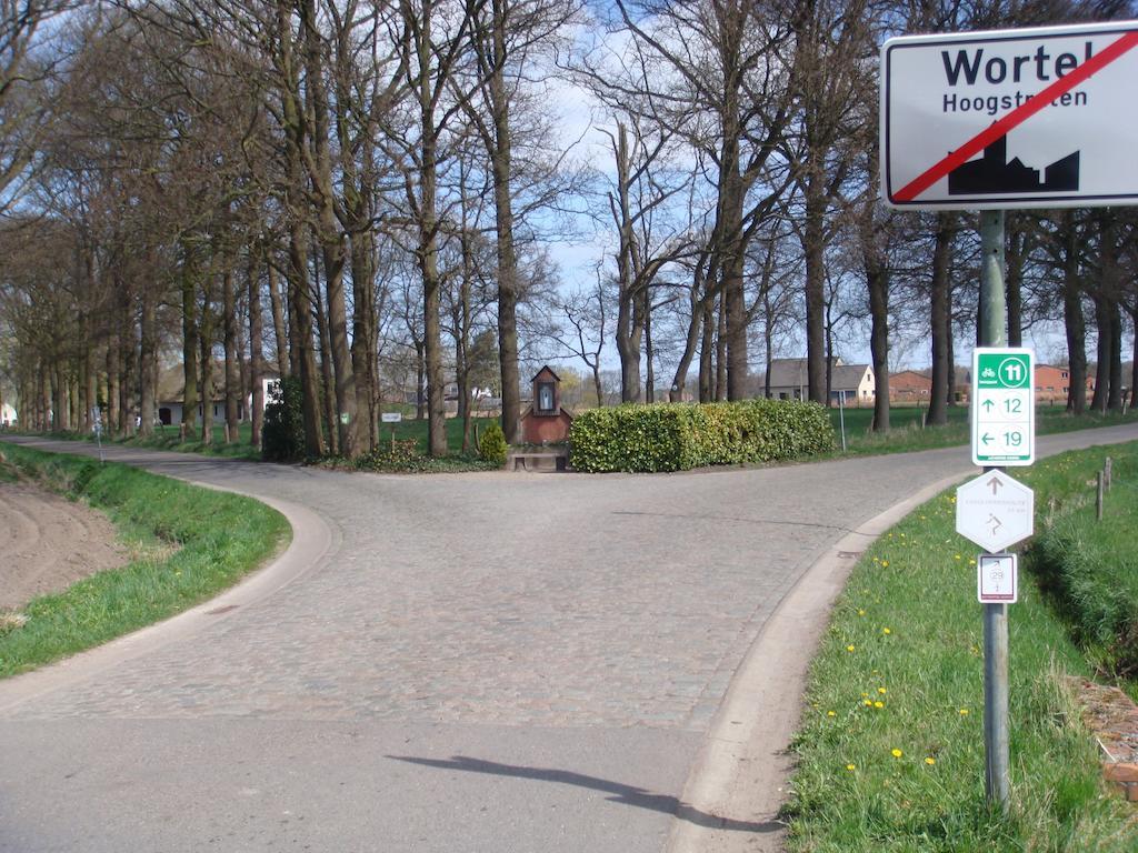 B&B De Grote Plaats Hoogstraten Exterior foto